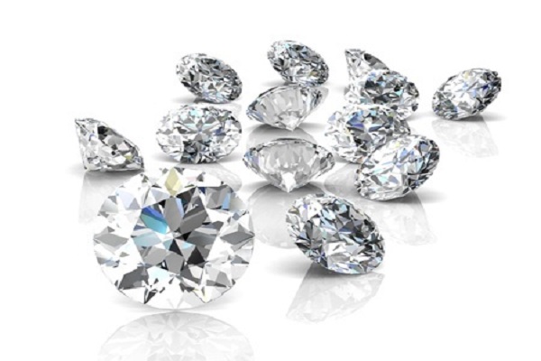 nhẫn nữ kim cương tự nhiên phải có giấy tờ chứng sản phẩm phẩm chính hãng, cao cấp