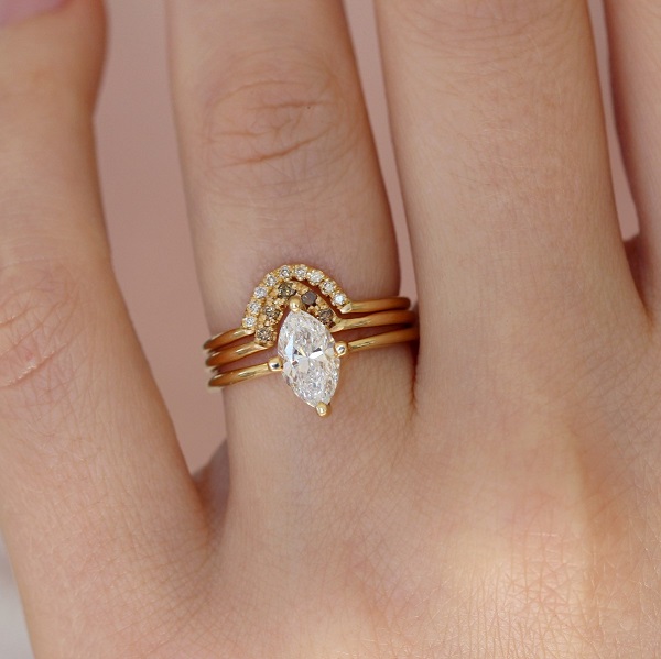Cần xác định rõ mục đích mua nhẫn vàng mặt đá nữ
