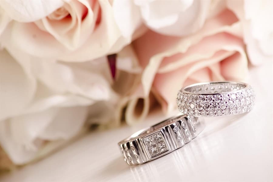 5 ý tưởng chụp hình khoe nhẫn cưới đẹp và vô cùng độc đáo  JEMMIA DIAMOND