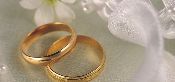Chọn thời điểm phù hợp để mua nhẫn cưới